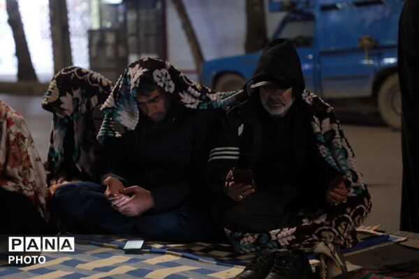 شور و معنویت در خیابان انقلاب 