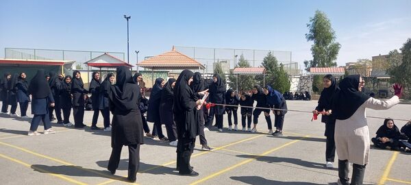 مسابقات درون مدرسه ای در دبیرستان فرهنگ