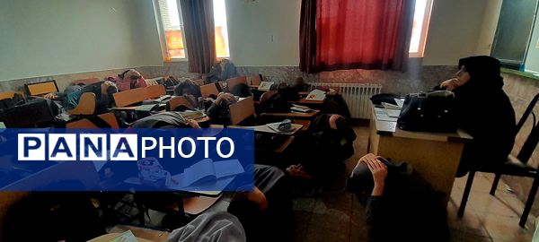 مانور سراسری زلزله در دبیرستان حداد 
