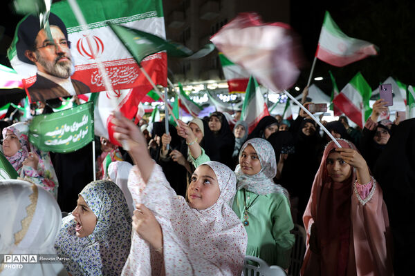 اولین جشن تکلیف کف خیابان