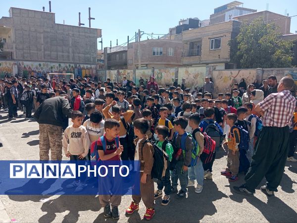 جشن پرشکوه آغاز سال تحصیلی جدید در مدرسه ابتدایی فتحیان بانه