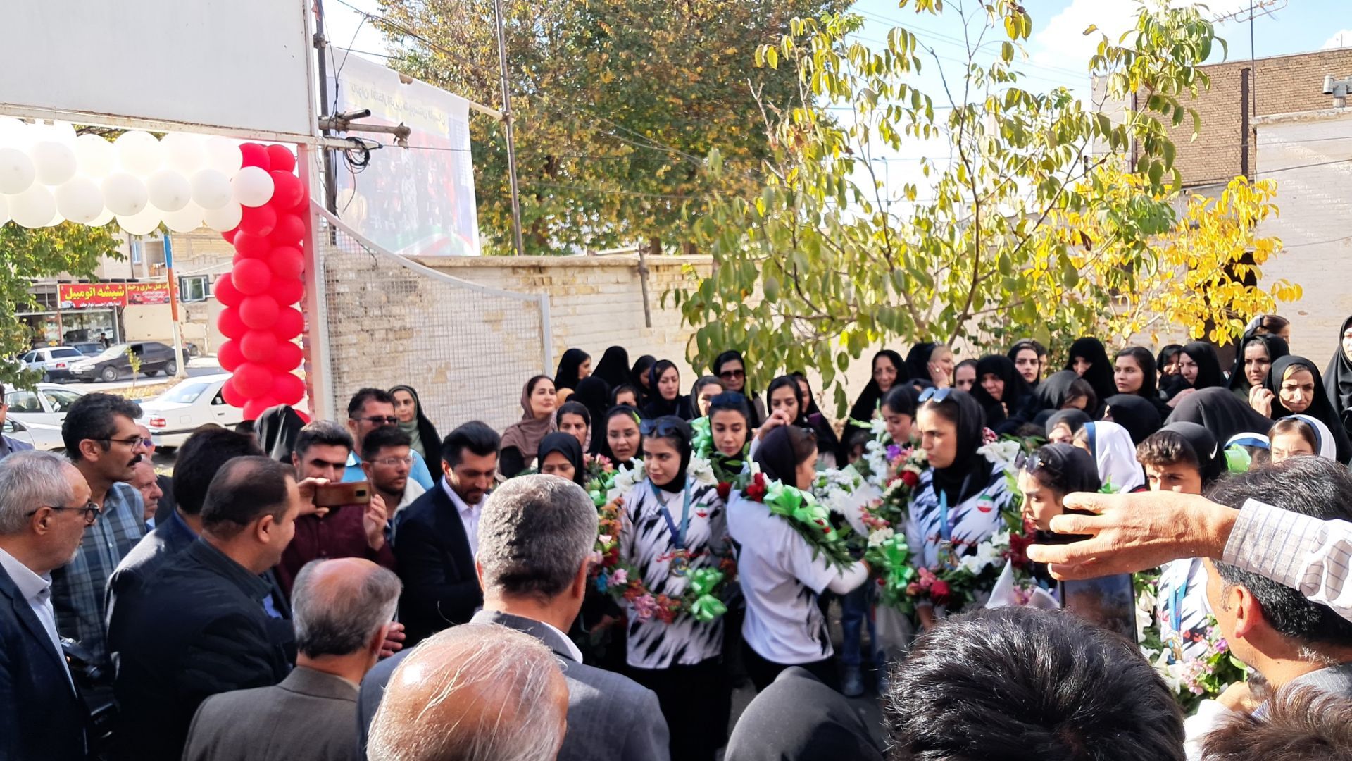 درخشش دختران فارسان بر قله مینی‌فوتبال کشور