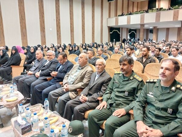 آیین بزرگداشت مقام معلم در شهرستان ابهر با حضور مسئولان استانی و شهرستانی