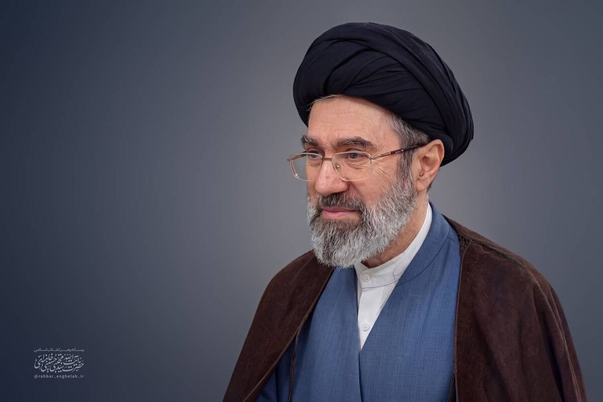 پیام نوروزی رهبر انقلاب؛ ترسیم آینده روشن با تکیه بر اقتصاد مقاومتی و وحدت ملی