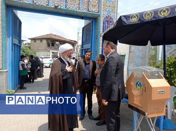 اقامه نماز جمعه در میاندورود 