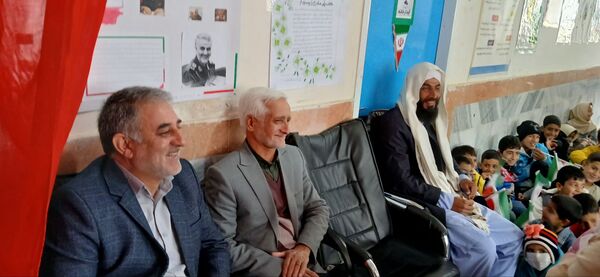 عطر انقلاب در دبستان امام جعفر صادق(ع) روستای تونه شهرستان باخرز