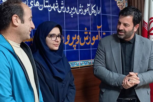 آیین تجلیل از پژوهشگران و فناوران برتر آموزش و پرورش ورامین 