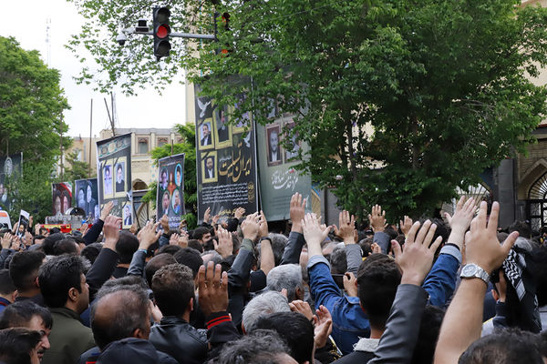 تشییع پیکر شهدای خدمت در تبریز