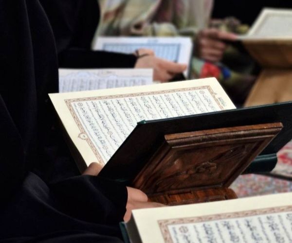 روایتی از آرامش؛ اعتکاف رجبیه دختران نوجوان مسجد امیرالمؤمنین(ع)