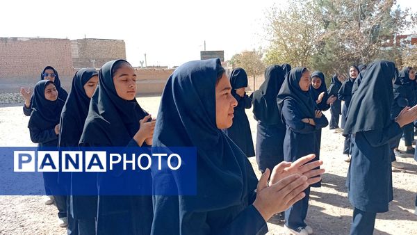 جشن میلاد حضرت زینب (س) در دبیرستان مادرمهربان خلیل آباد