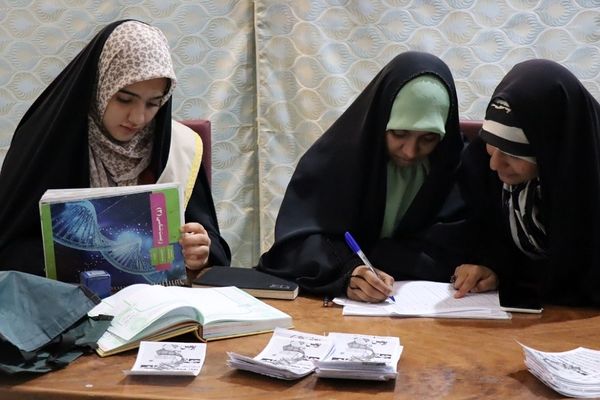 برگزاری نماز جمعه با حضور مردم پاکدشت