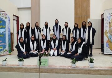 رقابت هنری دانش‌آموزان دبیرستان شاهد بنت‌الهدی در صحنه فرهنگ و خلاقیت