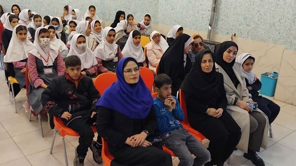 کانون پر از نور، لبخند و شادی در لاران