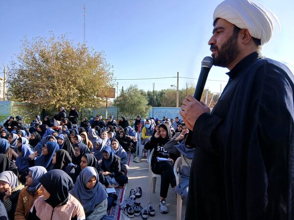 برگزاری مراسم عزاداری ایام فاطمیه در دبیرستان شهید دهقان 