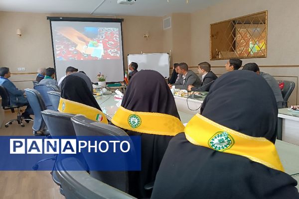 آیین تجلیل از دانش‌آموزان فعال ناحیه ۵ مشهد