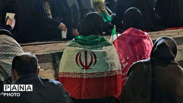 پیمانِ دوباره مردم خرم‌ آباد با آرمان‌ های رهبر شهید