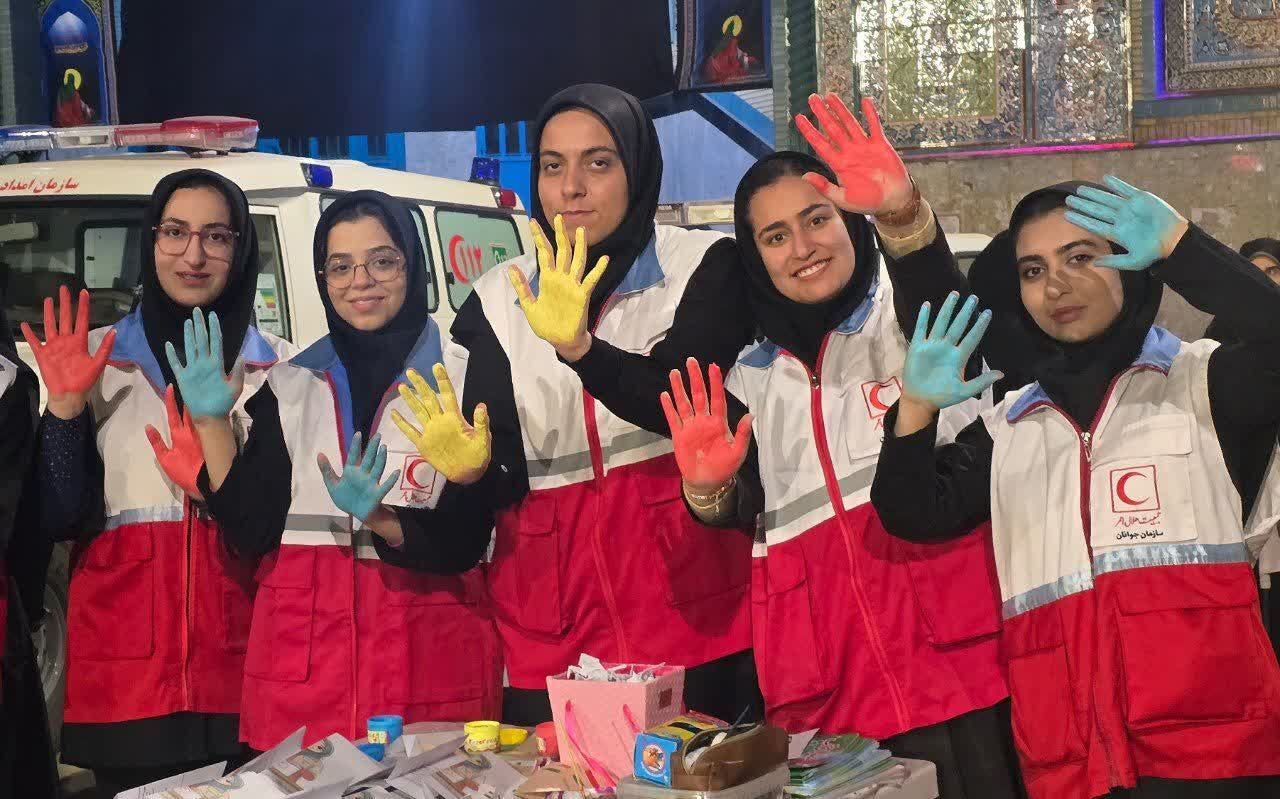 حضور پر شور امدادگران و نجاتگران و داوطلبان و اعضا در تجمعات شبانه