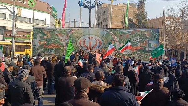 نمایش اقتدار و غیرت مردم ورامین در راهپیمایی ۲۲ بهمن