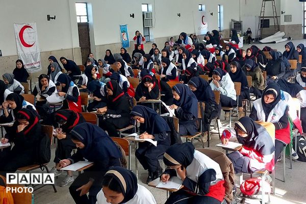 رقابت دانش‌آموزان قرچک برای ادای مسئولیت‌های اجتماعی خود در چهاردهمین المپیاد طرح «دادرس»