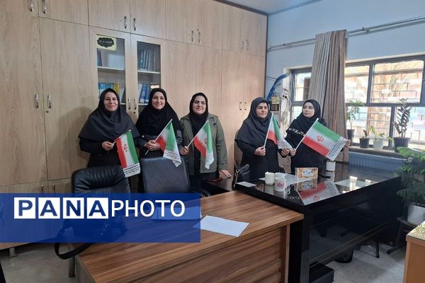 طنین زنگ انقلاب در مدارس شهرستان شهریار 