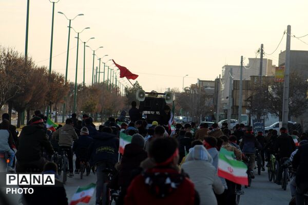 اجتماع بزرگ دوچرخه سواران و موتور سواران در کبودرآهنگ