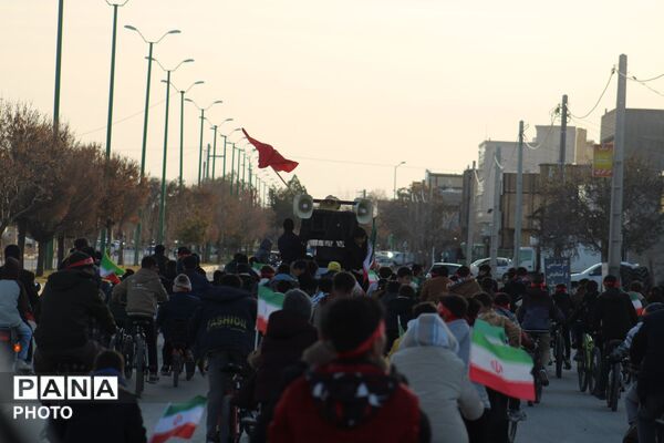 اجتماع بزرگ دوچرخه سواران و موتور سواران در کبودرآهنگ