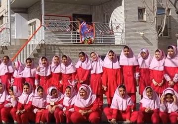 دانش‌آموزان،پیشگام دعوت مردم به راهپیمایی