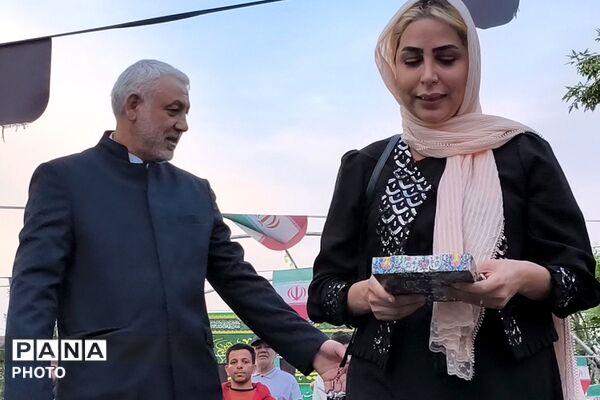همایش مادر و دختری جان فدا در بهارستان دو