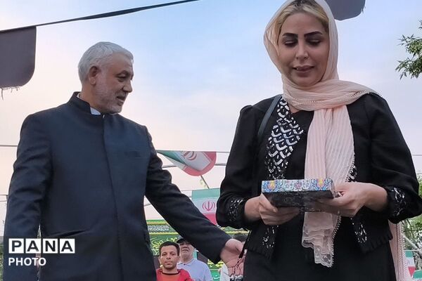 همایش مادر و دختری جان فدا در بهارستان دو