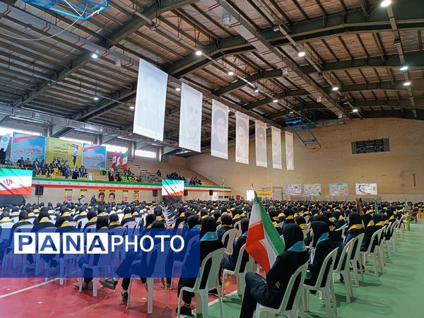 همایش بزرگ یاوران مقاومت در بیرجند 