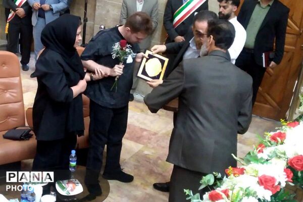 تجلیل از دختران شهدای جنگ رمضان در باقرشهر