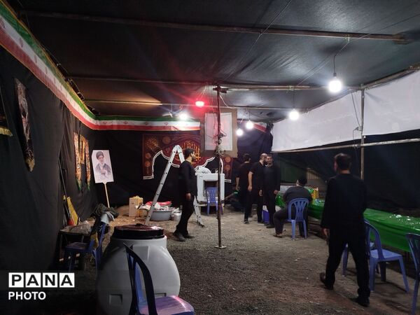 خدمت رسانی موکب ابناء الحسین در صد و بیست و نهمین شب