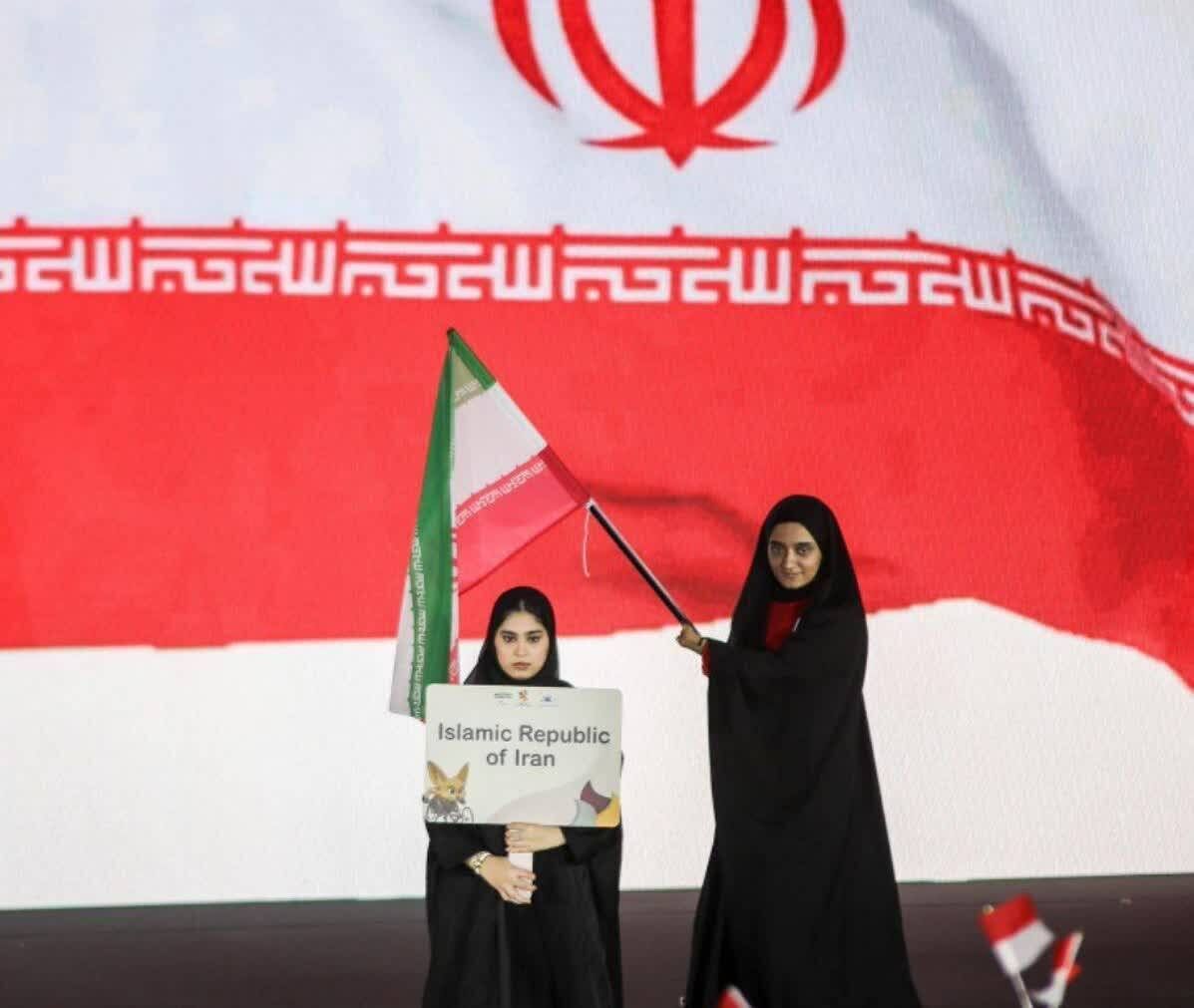 قهرمان پارالمپیک: جامعه ورزش در کنار مردم ایستاده است