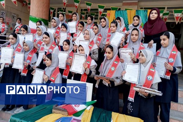جشن پیروری انقلاب اسلامی در دبستان شهید آقچه‌لو رباط‌کریم