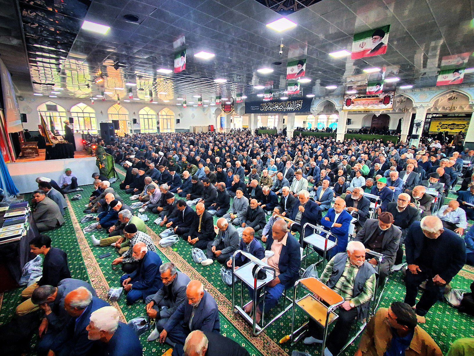 نماز عبادی سیاسی جمعه در شهرستان کاشمر 