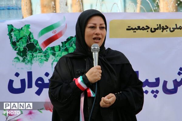 همایش پیاده‌روی بانوان قرچک؛ گامی برای خانواده سالم و ایران جوان