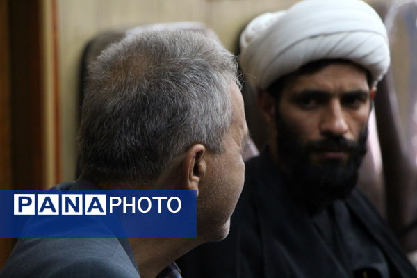 نشست نخبگان استان یزد با مسئول جهاد تبیین کشور