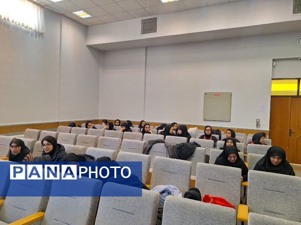 چهل و سومین جشنواره فرهنگی هنری فردا در دبستان آرمینه مصلی نژاد ناحیه۶ 