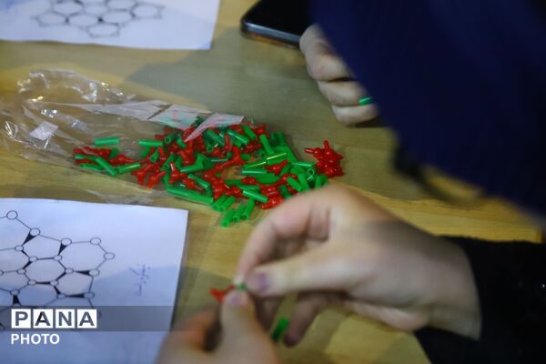 موکب آموزش و پرورش در تجمع مردمی پژوهشسرای دانش آموزی شد