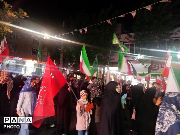 نمایش گوشه‌ای از قدرت و اقتدار  نظامی ایران در خیابان‌های رجایی شهر کرج