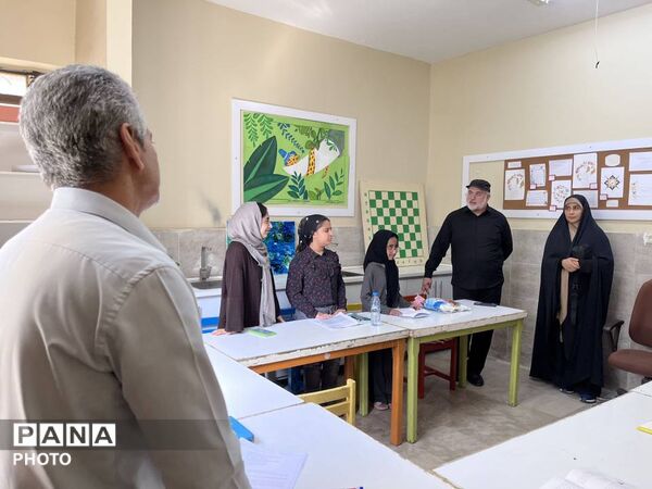 بازدید مسئولان ارشد کانون پرورش فکری از مرکز شماره ۴ بندرعباس
