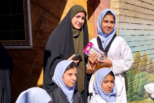 برگزاری نمایشگاه به مناسبت «هفته پدافند غیرعامل» در دبستان شهید مجید مجیدی ناحیه دو شهرری 