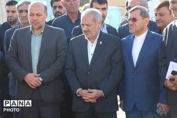 «مهر کریمانه» با حضور وزیر آموزش و پرورش در دبستان پروین اعتصامی بهارستان‌دو