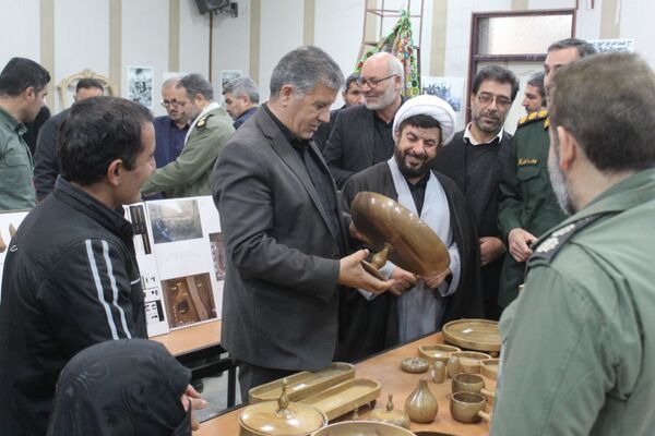 نمایشگاه صنایع دستی ملکان فرصتی برای دیدن و خرید آثار بومی