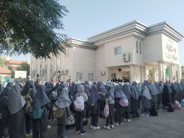 دبستان مصلی نژاد حضرت زینب میزبان مراسم آغاز سال تحصیلی شد