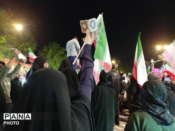 اجتماعات شبانه مردم بجنوردی؛ شب‌های پرشور در مرکز خراسان‌شمالی