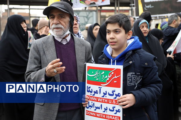 راهپیمایی باشکوه ۲۲ بهمن در قاب تصویر