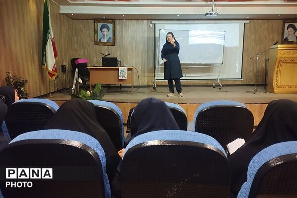 کارگاه آموزشی تغذیه و مراقبت از کودک ویژه مربیان پیش‌دبستانی در شهرستان قدس