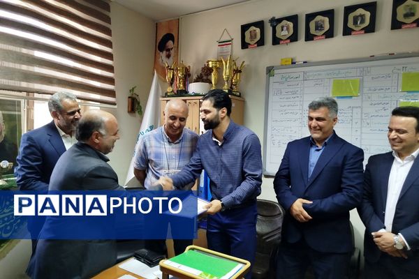 برگزاری مراسم تودیع و معارفه کارشناس مسئول تربیت بدنی ناحیه دو شهرری