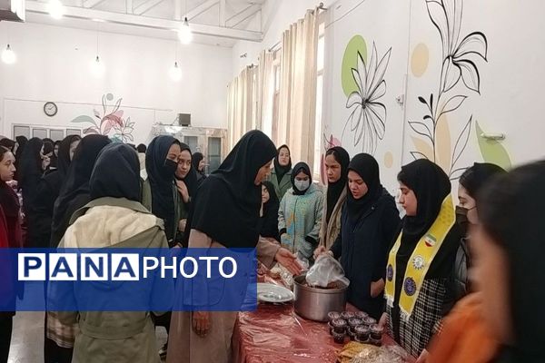 برپایی نمایشگاه و بازارچه کارو فناوری در دبیرستان شهید مجید دهنوی نیشابور